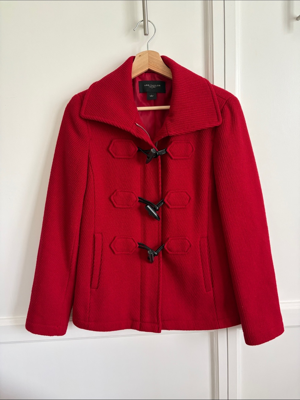 Ann Taylor Red Wool Blend Toggle Peacoat Small